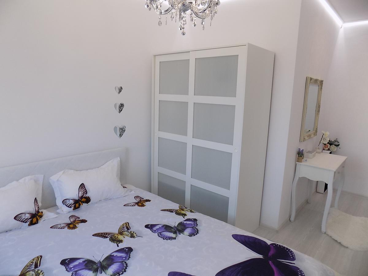 Apartment Silvi Varna Exterior photo